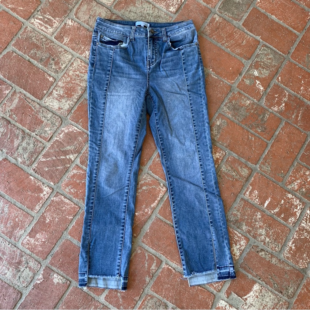 Abound Jeans Size 28!